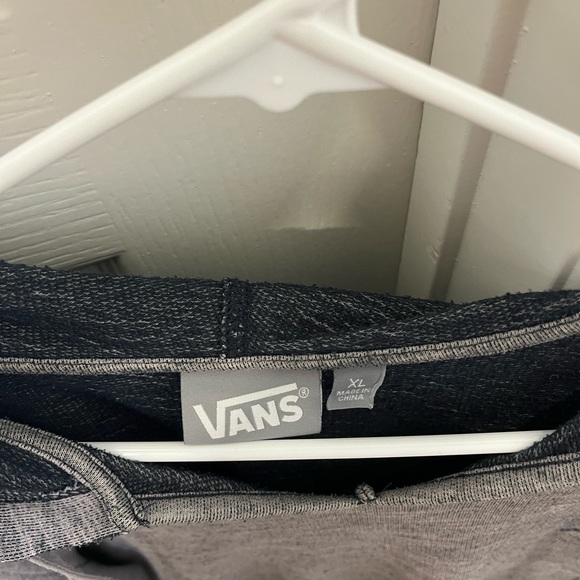 MENS VANS PULLOVER SIZE EXTRA LARGE - Picture 3 of 3